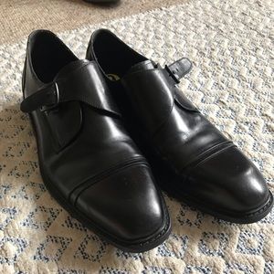 Kenneth Cole leather dress shoes